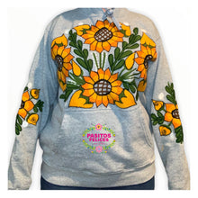 Cargar imagen en el visor de la galería, Gray Sunflower hoodie
